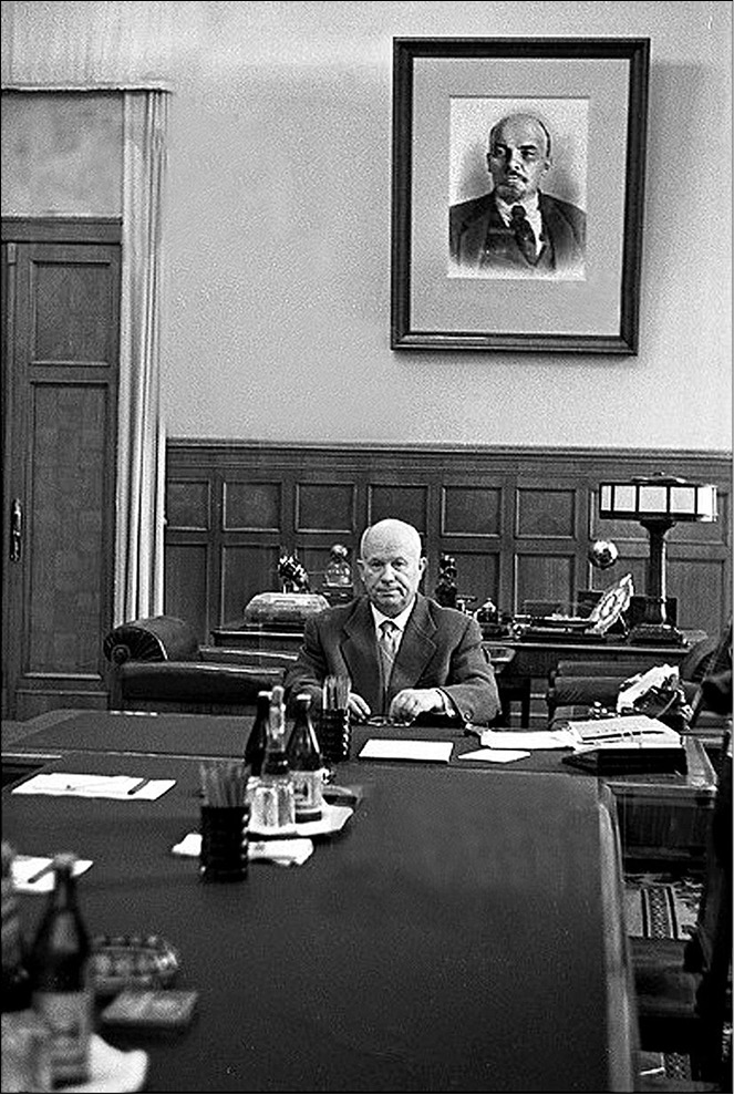 Иллюстрация к книге — История противостояния: ЦК или Совнарком [img99afdbb3b78f4ca085c1843113e5f5a0.jpg]