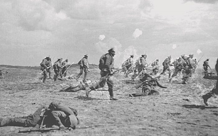 Иллюстрация к книге — В царской ставке [i_008.jpg]