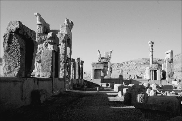 Иллюстрация к книге — Древняя Персия и ее тайны [i_009.jpg]