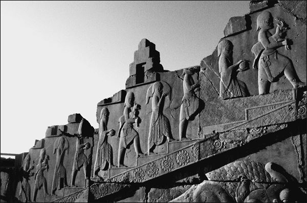 Иллюстрация к книге — Древняя Персия и ее тайны [i_016.jpg]