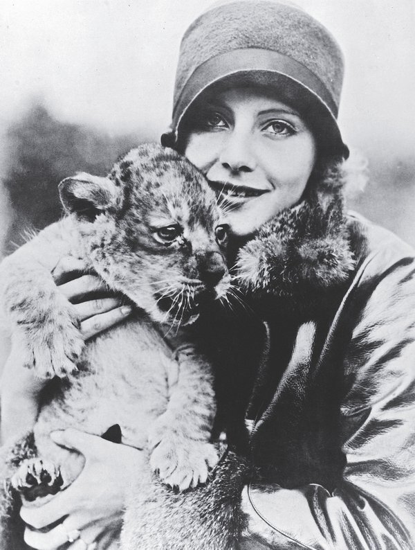 Иллюстрация к книге — Грета Гарбо. Жизнь, рассказанная ею самой [i_008.jpg]