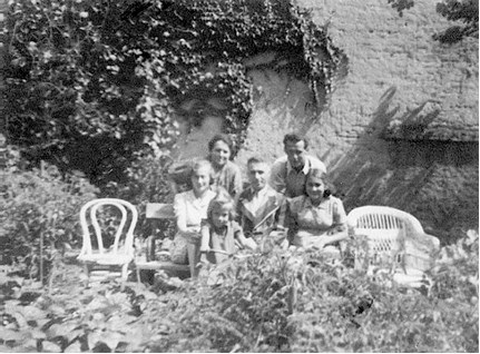 Иллюстрация к книге — Путеводитель потерянных. Документальный роман [i_016.jpg]