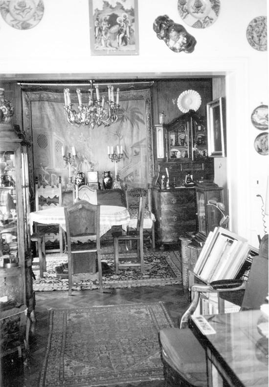 Иллюстрация к книге — Путеводитель потерянных. Документальный роман [i_021.jpg]