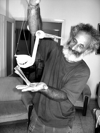 Иллюстрация к книге — Путеводитель потерянных. Документальный роман [i_036.jpg]