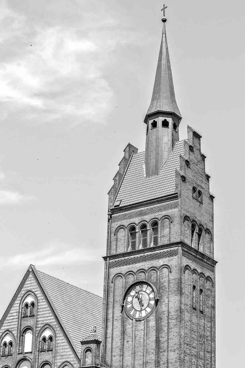 Иллюстрация к книге — Чешское время. Большая история маленькой страны: от святого Вацлава до Вацлава Гавела [i_086.jpg]