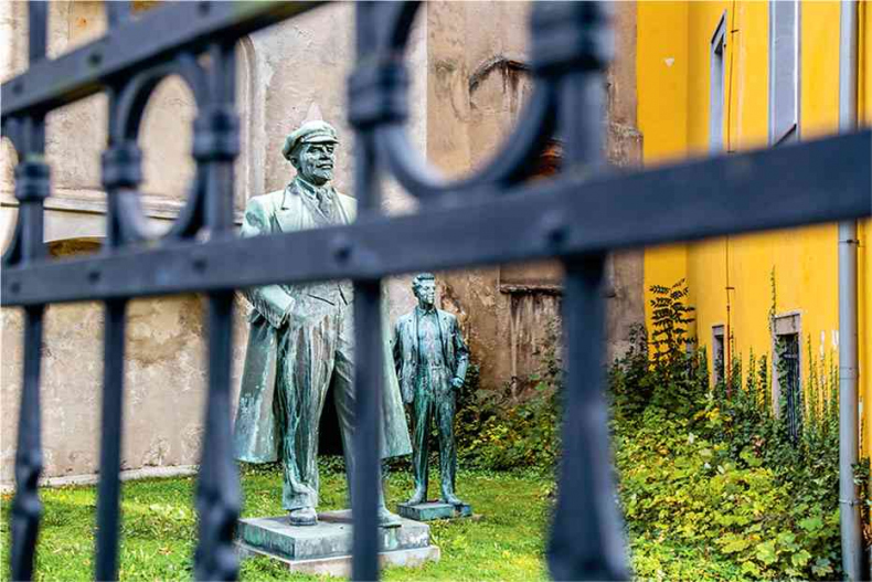 Иллюстрация к книге — Чешское время. Большая история маленькой страны: от святого Вацлава до Вацлава Гавела [i_207.jpg]