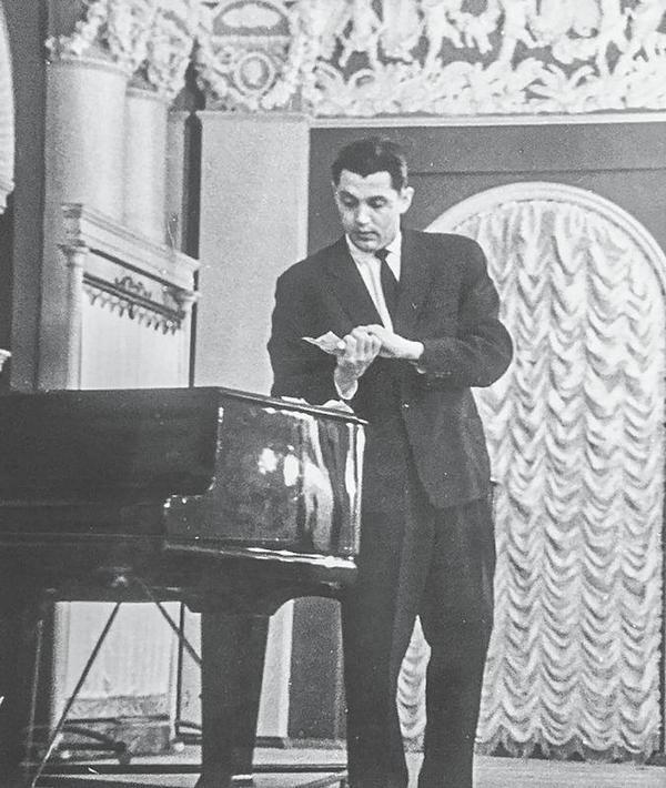 Иллюстрация к книге — Шуры-муры на Калининском [i_010.jpg]