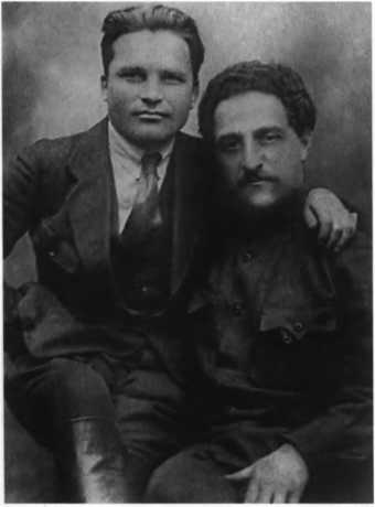 Иллюстрация к книге — О команде Сталина - годы опасной жизни в советской политике [i_001.jpg]