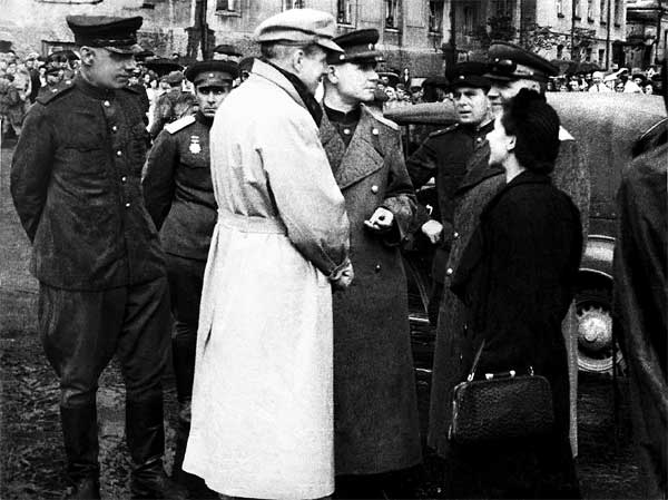 Иллюстрация к книге — Без войны и на войне [i_039.jpg]