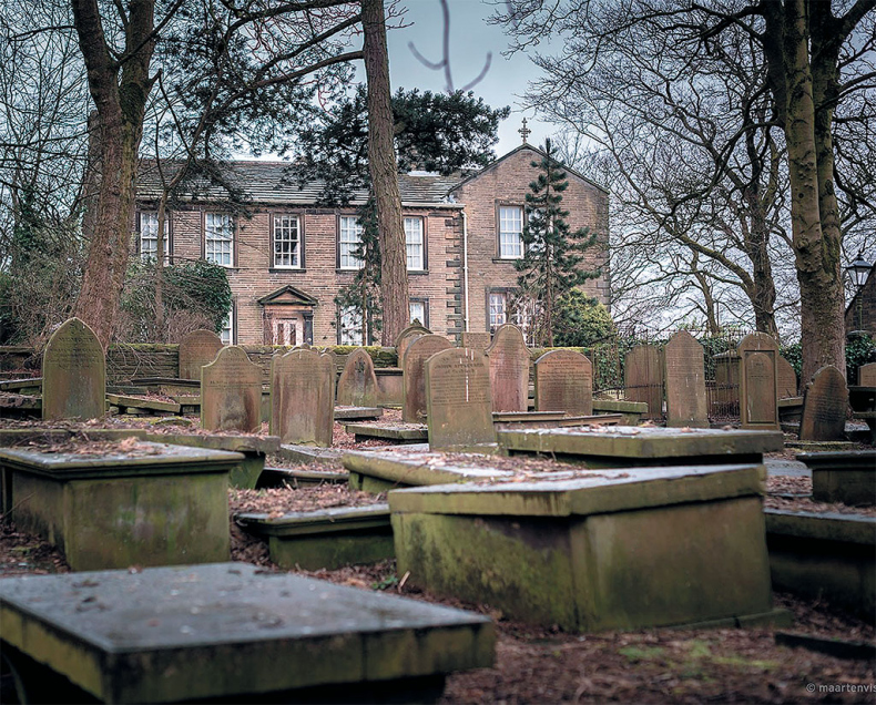 Иллюстрация к книге — Шарлотта Бронте делает выбор. Викторианская любовь [i_025.jpg]