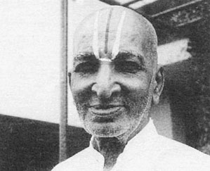 Иллюстрация к книге — Сердце йоги. Принципы построения индивидуальной практики. «Йога-сутры» Патанджали. «Йоганджалисара» Шри Кришнамачарья [i_010.jpg]