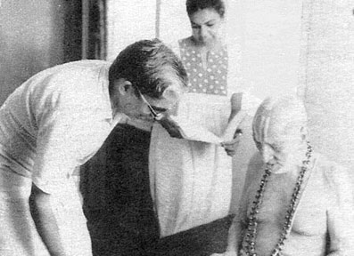 Иллюстрация к книге — Сердце йоги. Принципы построения индивидуальной практики. «Йога-сутры» Патанджали. «Йоганджалисара» Шри Кришнамачарья [i_025.jpg]