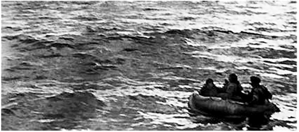 Иллюстрация к книге — Небо вторжения. Горячее лето 1941 года [i_024.jpg]