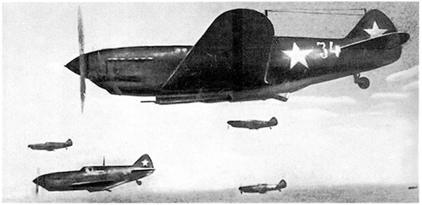 Иллюстрация к книге — Небо вторжения. Горячее лето 1941 года [i_124.jpg]