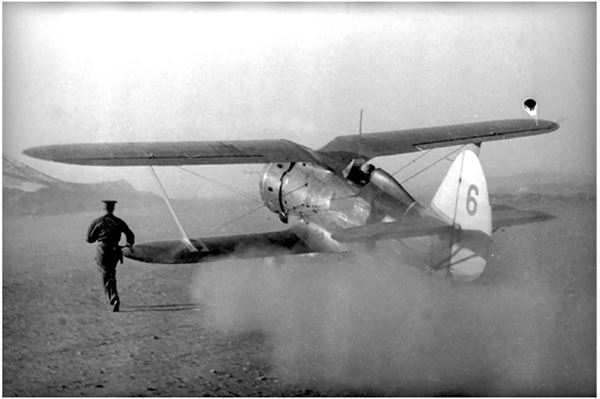 Иллюстрация к книге — Небо вторжения. Горячее лето 1941 года [i_133.jpg]