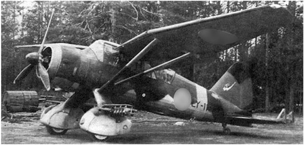 Иллюстрация к книге — Небо вторжения. Горячее лето 1941 года [i_210.jpg]