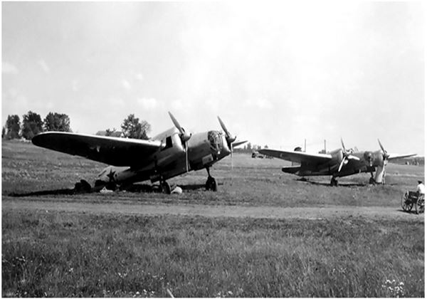 Иллюстрация к книге — Небо вторжения. Горячее лето 1941 года [i_264.jpg]