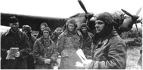 Иллюстрация к книге — Небо вторжения. Горячее лето 1941 года [i_314.jpg]