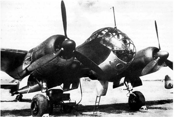 Иллюстрация к книге — Небо вторжения. Горячее лето 1941 года [i_371.jpg]