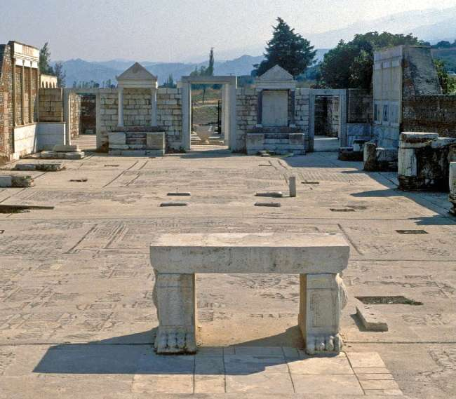 Иллюстрация к книге — История иудаизма [i_037.jpg]