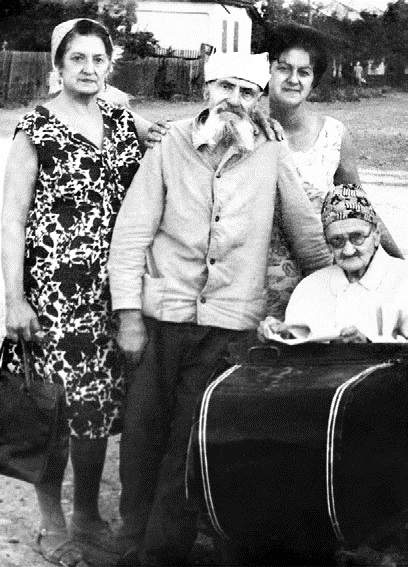 Иллюстрация к книге — Встань и иди. Иначе нельзя [i_002.jpg]