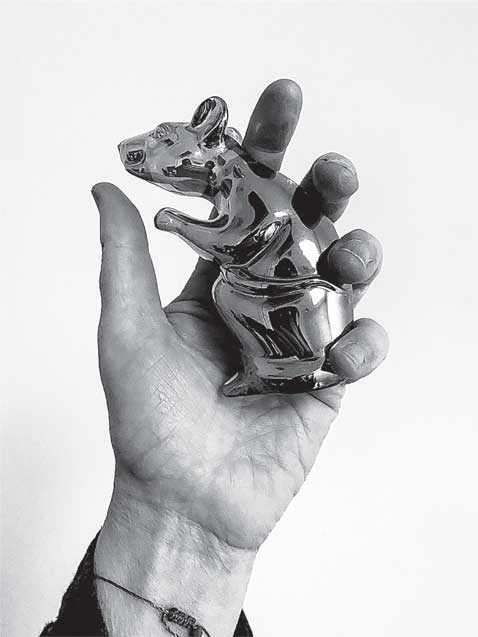 Иллюстрация к книге — Преданность. Год Обезьяны [i_058.jpg]