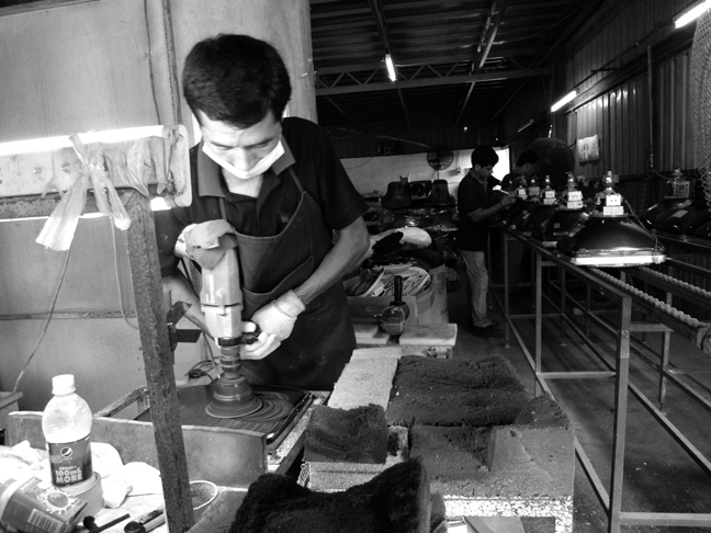 Иллюстрация к книге — Планета свалок. Путешествия по многомиллиардной мусорной индустрии [i_035.jpg]