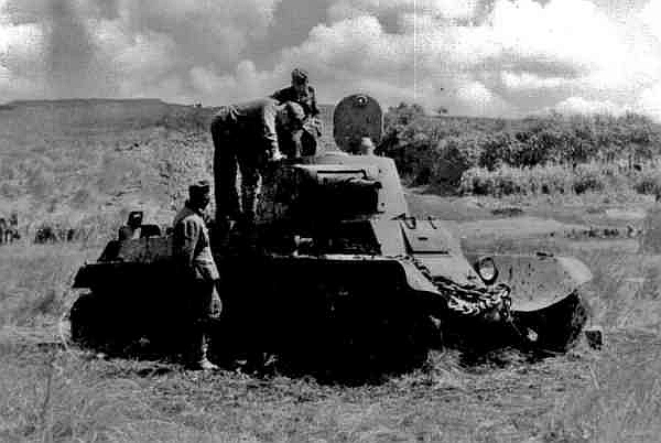 Иллюстрация к книге — Оборона Крыма 1941 г. Прорыв Манштейна [i_037.jpg]