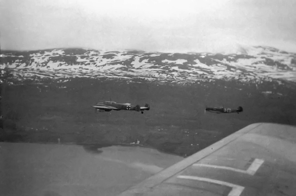 Иллюстрация к книге — 1941: Воздушная война в Заполярье [i_014.jpg]