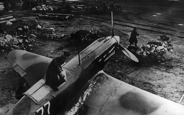 Иллюстрация к книге — 1941: Воздушная война в Заполярье [i_046.jpg]
