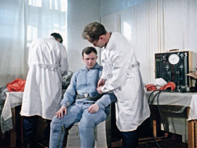 Иллюстрация к книге — Юрий Гагарин. Первый человек в космосе. Как это было [i_008.jpg]