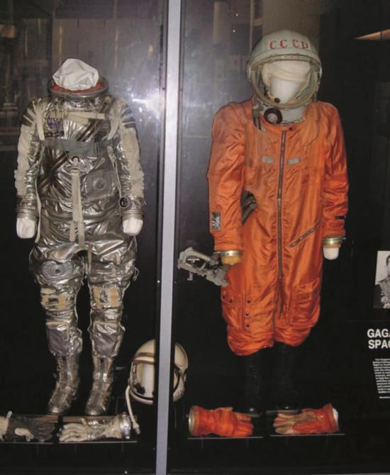 Иллюстрация к книге — Юрий Гагарин. Первый человек в космосе. Как это было [i_044.jpg]