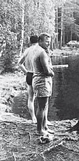 Иллюстрация к книге — Юрий Гагарин. Первый человек в космосе. Как это было [i_079.jpg]