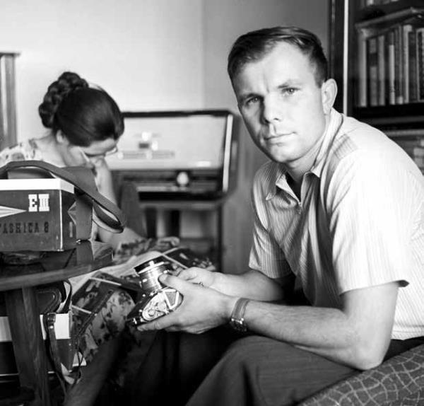 Иллюстрация к книге — Юрий Гагарин. Первый человек в космосе. Как это было [i_080.jpg]