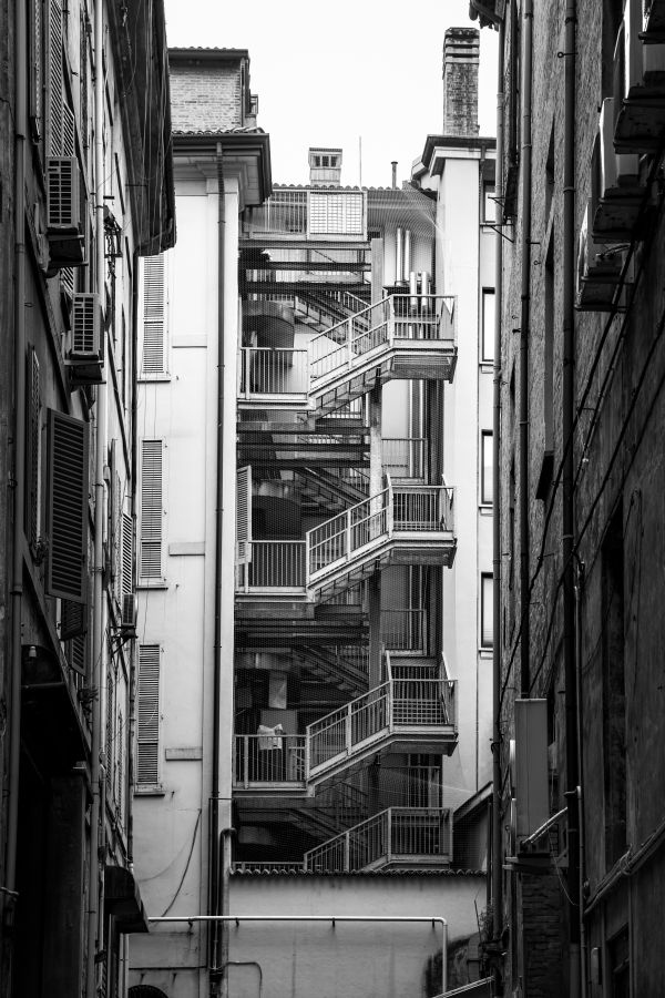 Иллюстрация к книге — Девочка со шрамами. Истории, которые помогают жить [i_009.jpg]