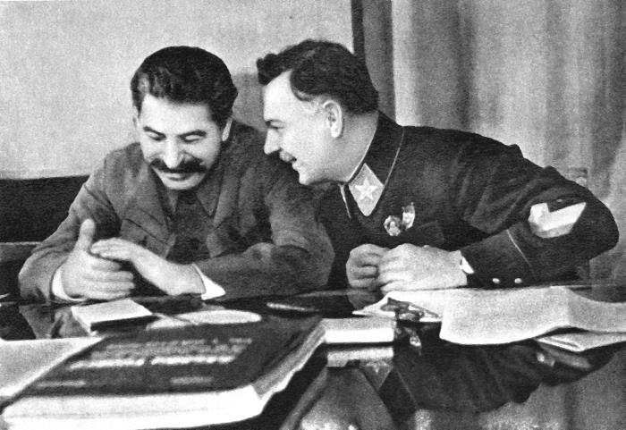 Иллюстрация к книге — 1937. Большой террор. Хроника одного года [i_045.jpg]