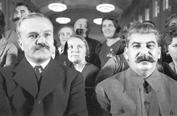 Иллюстрация к книге — 1937. Большой террор. Хроника одного года [i_105.jpg]