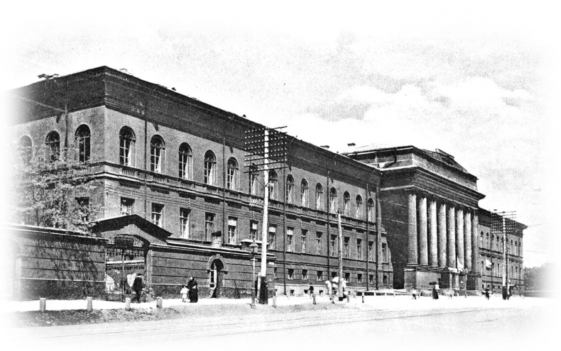 Иллюстрация к книге — Николай Грозный. Блеск и величие дворянской России [b00001000.jpg]