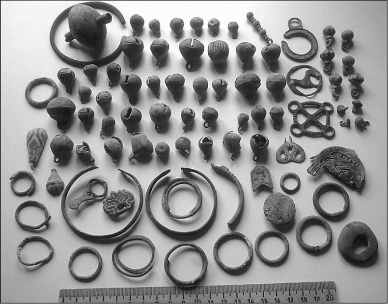 Иллюстрация к книге — Тайны хазар и русичей. Сенсации, факты, открытия [i_010.jpg]