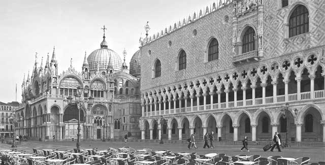 Иллюстрация к книге — Гении Возрождения. Леонардо, Микеланджело, Рафаэль и другие выдающиеся живописцы, ваятели и зодчие [i_021.jpg]