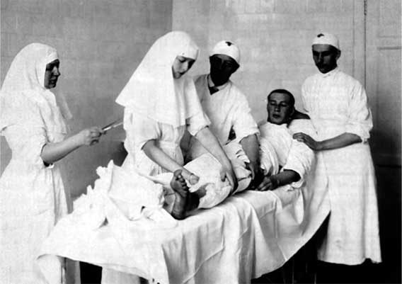 Иллюстрация к книге — С царем в Тобольске. Воспоминания охранника Николая II [i_026.jpg]