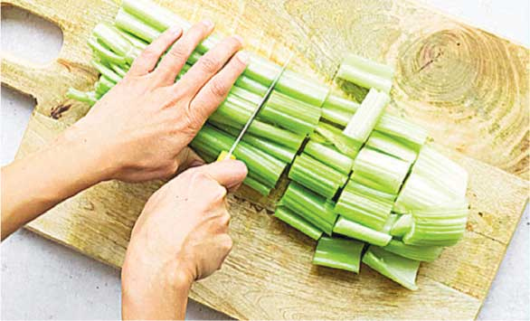 Иллюстрация к книге — Сок сельдерея. Природный эликсир энергии и здоровья [i_010.jpg]