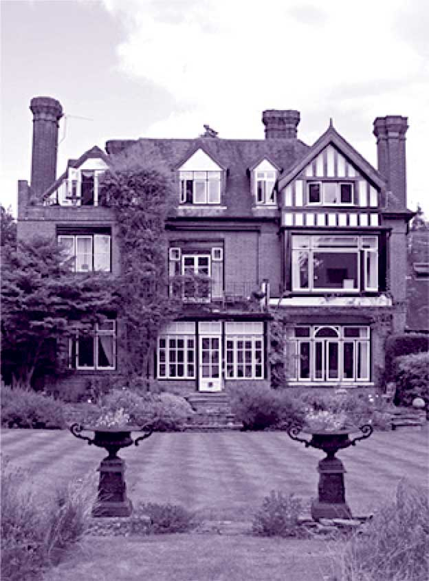 Иллюстрация к книге — Агата Кристи. Она написала убийство [i_053.jpg]