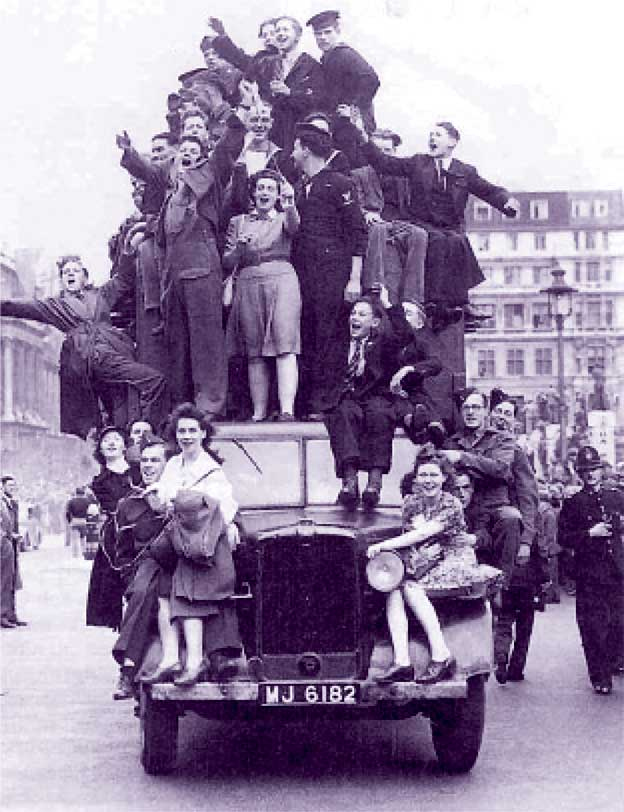 Иллюстрация к книге — Агата Кристи. Она написала убийство [i_137.jpg]