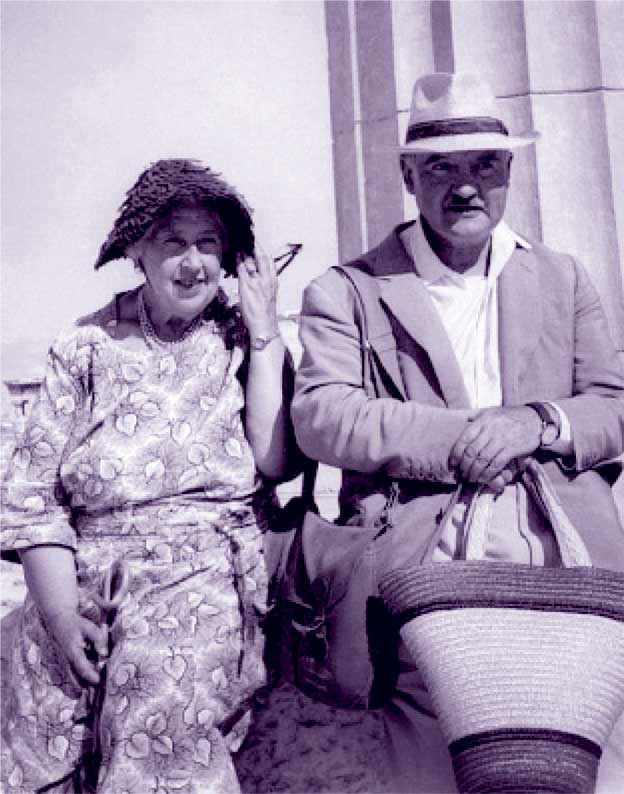 Иллюстрация к книге — Агата Кристи. Она написала убийство [i_145.jpg]