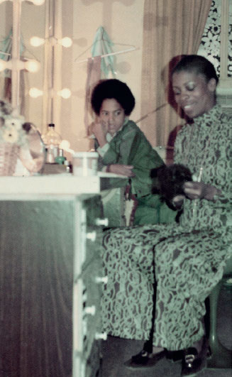 Иллюстрация к книге — Пусть правит любовь. Автобиография [i_012.jpg]