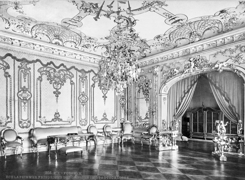 Иллюстрация к книге — Анти-Макиавелли. Наставление о военном искусстве к своим генералам [i_010.jpg]