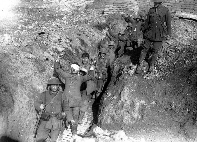 Иллюстрация к книге — Толкин и Великая война. На пороге Средиземья [i_015.jpg]