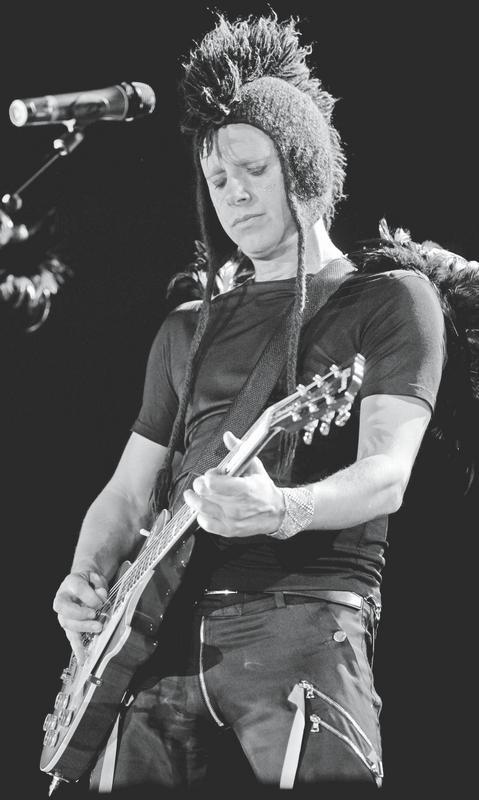 Иллюстрация к книге — Insight. Мартин Гор – человек, создавший Depeche Mode [i_017.jpg]