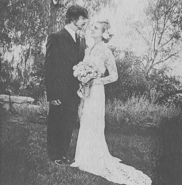 Иллюстрация к книге — Рассказчик. Воспоминания барабанщика Nirvana и фронтмена Foo Fighters [i_038.jpg]